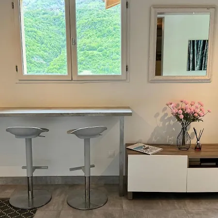 Appartement Light Spacious, Recently Refurbished Near To *