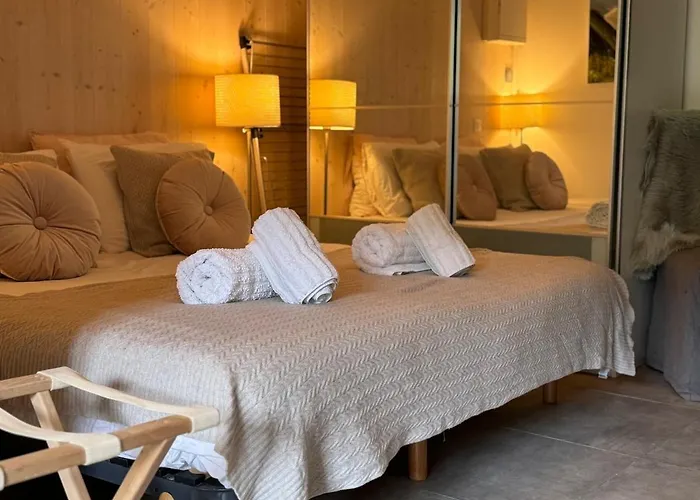 Light Spacious, Recently Refurbished Near To Apartment *