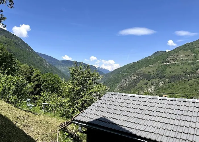 Light Spacious, Recently Refurbished Near To * Courchevel