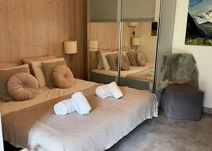 Light Spacious, Recently Refurbished Near To Daire *