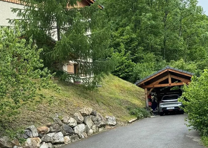 Apartment Light Spacious, Recently Refurbished Near To