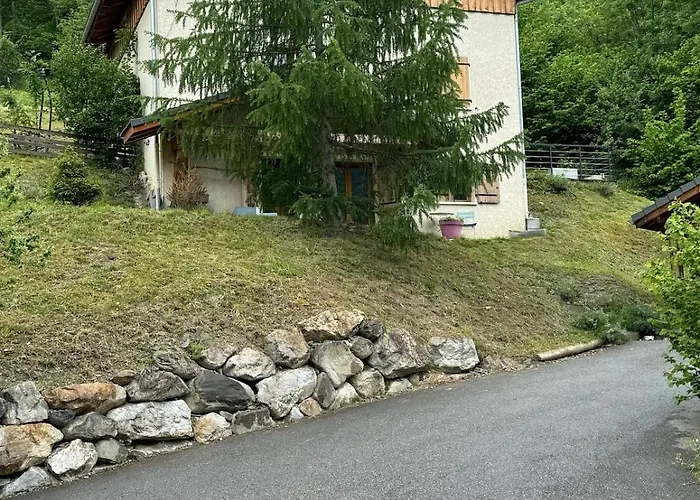 Light Spacious, Recently Refurbished Near To